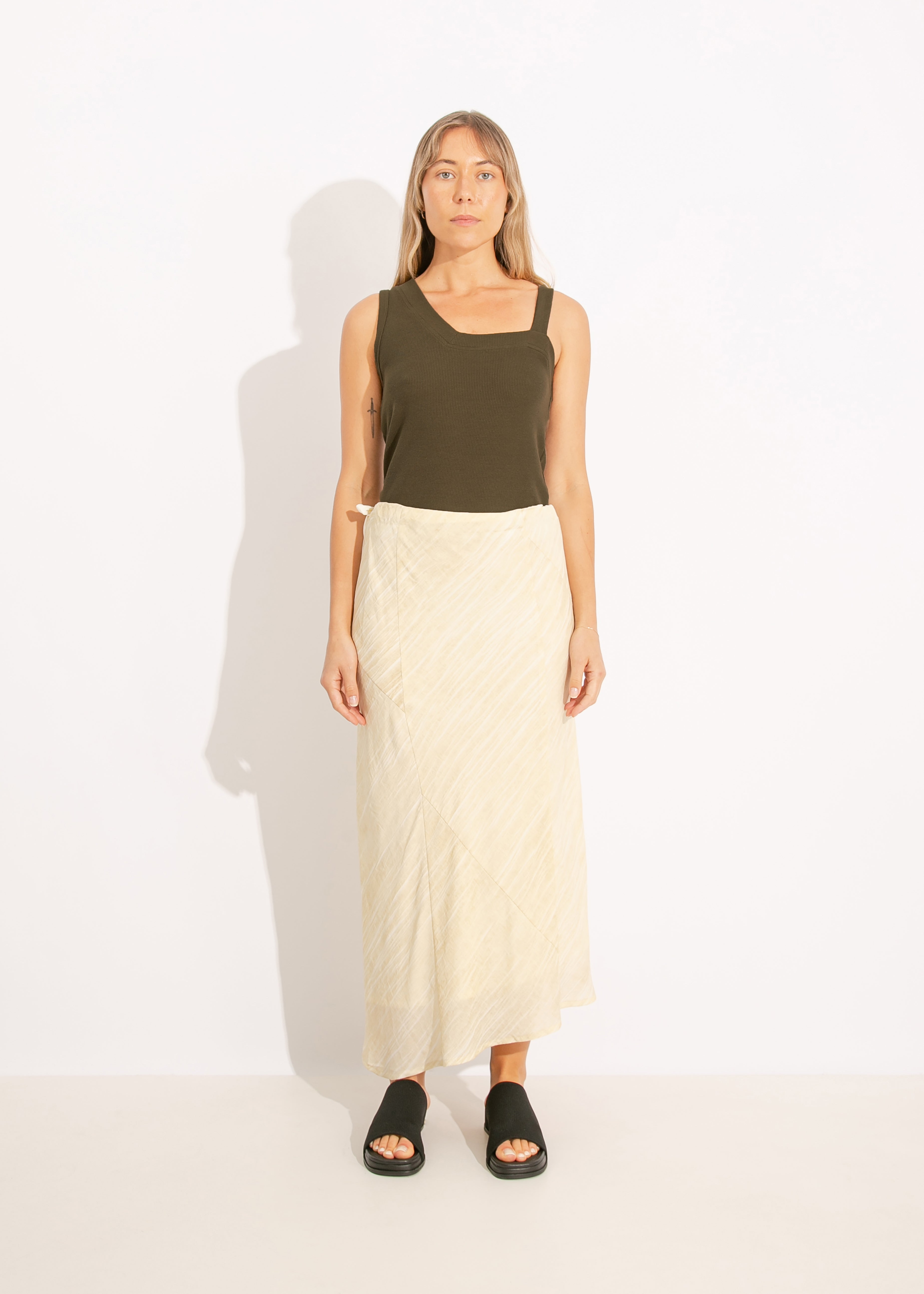 Beige skirt outlet nz