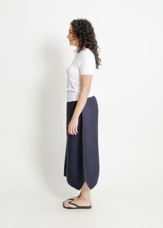 CHET PLEAT SKIRT / NAVY