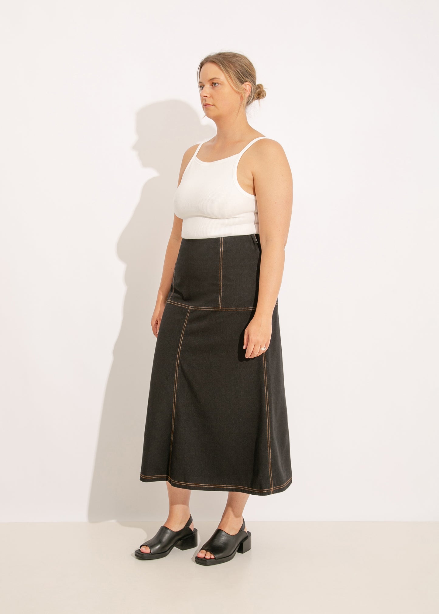 W24 | ATHENA DENIM SKIRT / BLACK