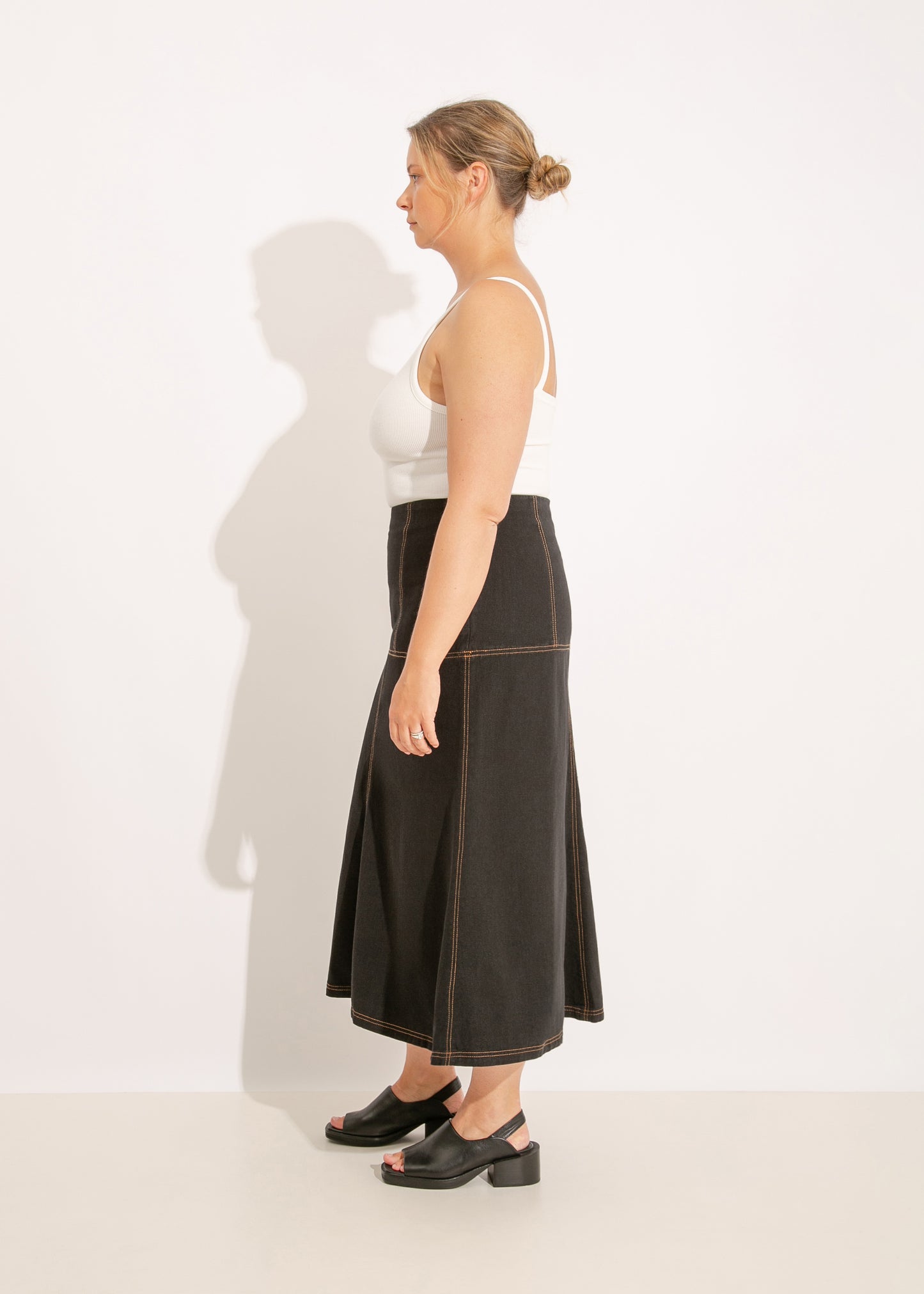 W24 | ATHENA DENIM SKIRT / BLACK