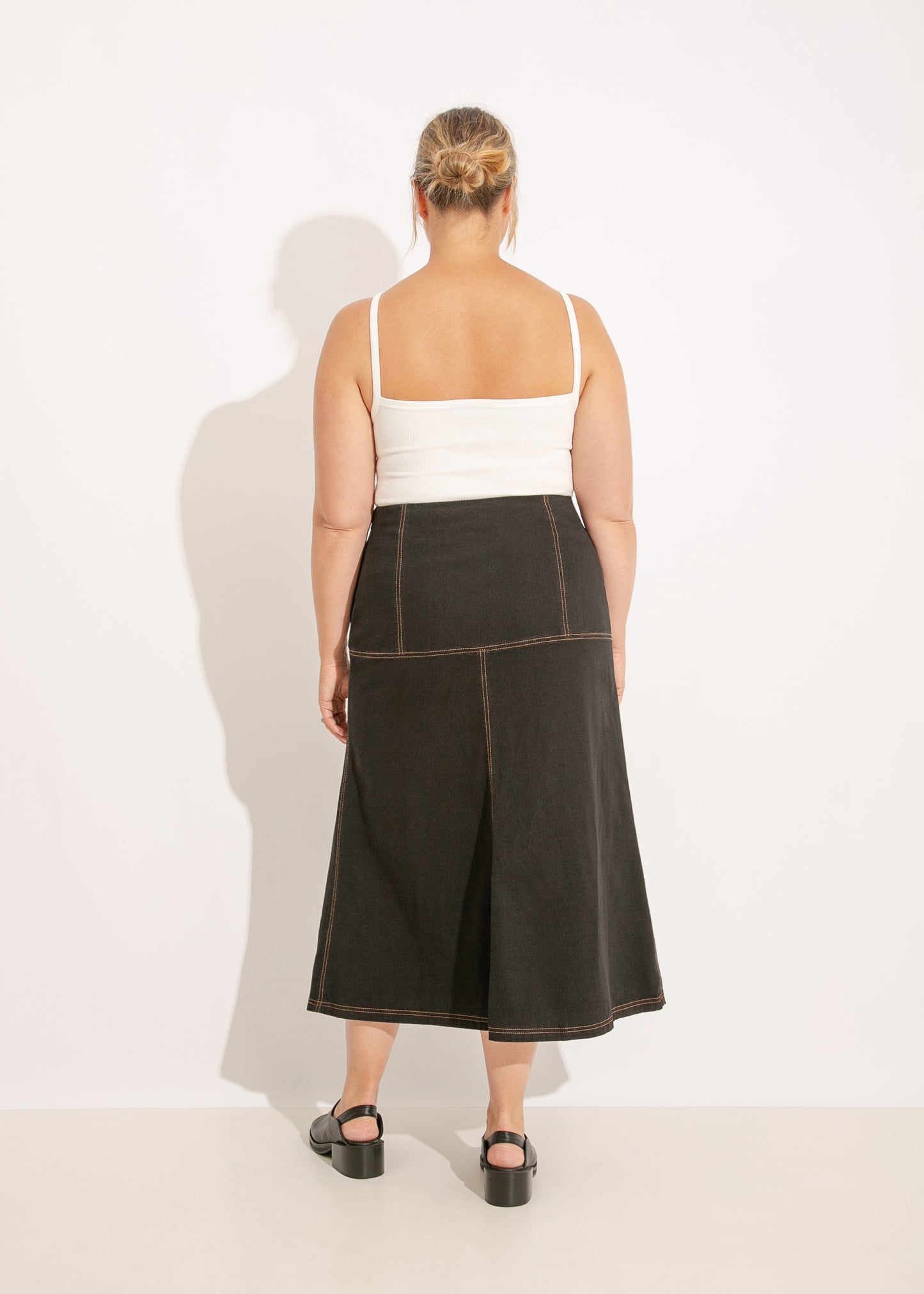 W24 | ATHENA DENIM SKIRT / BLACK