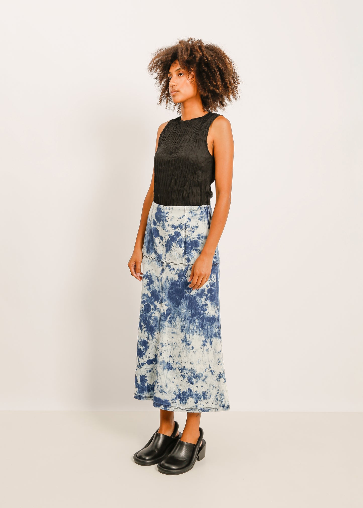 W24 | ATHENA DENIM SKIRT / BLUE-WHITE