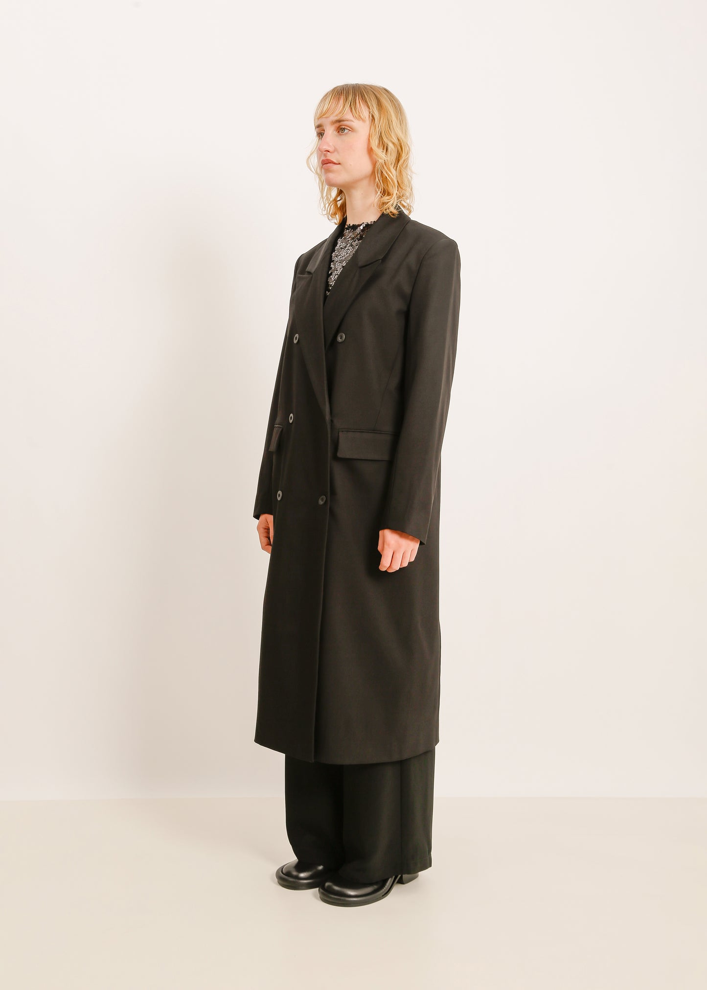 W24 | RIVER COAT / BLACK