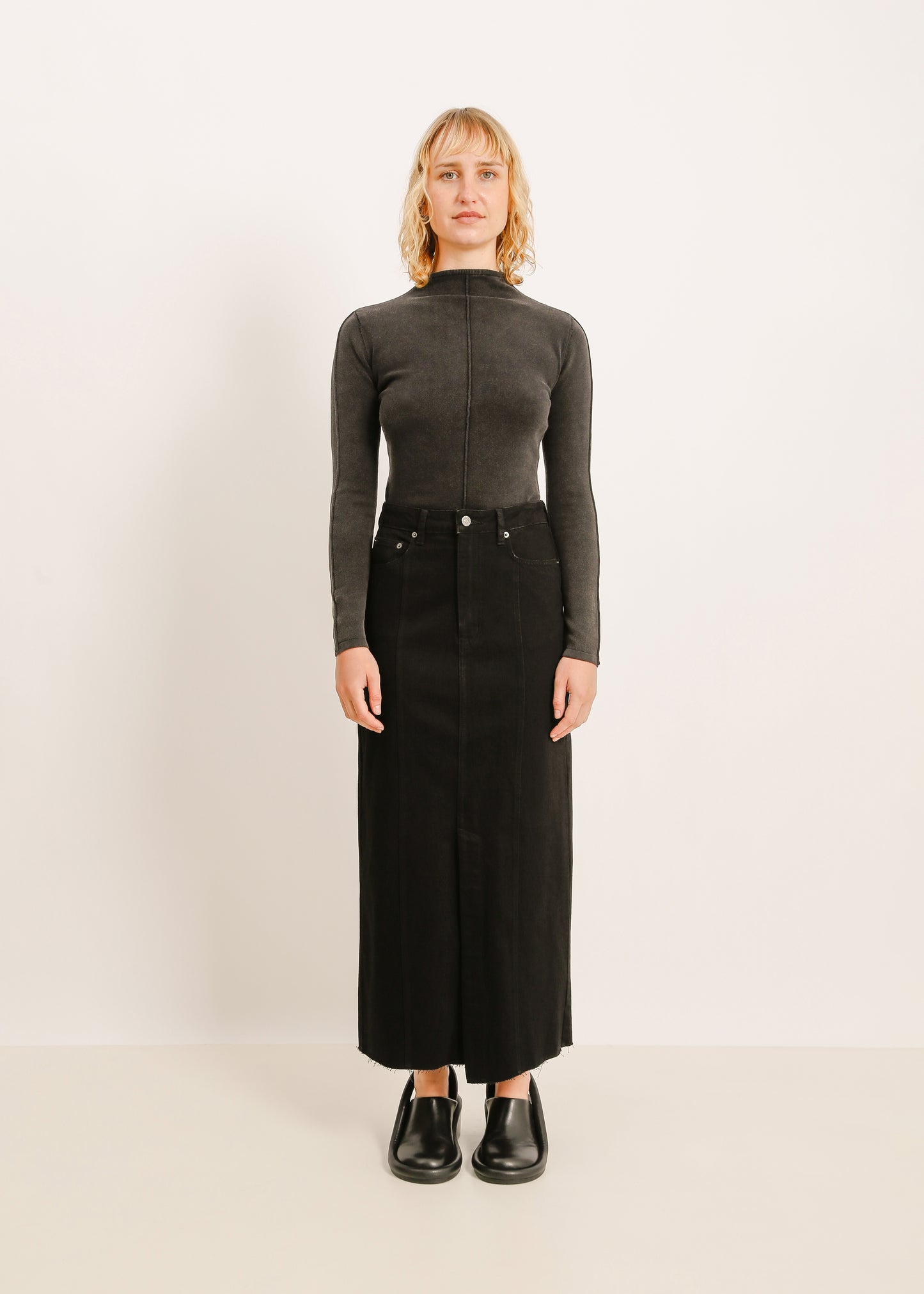 W24 | JETT DENIM SKIRT / BLACK