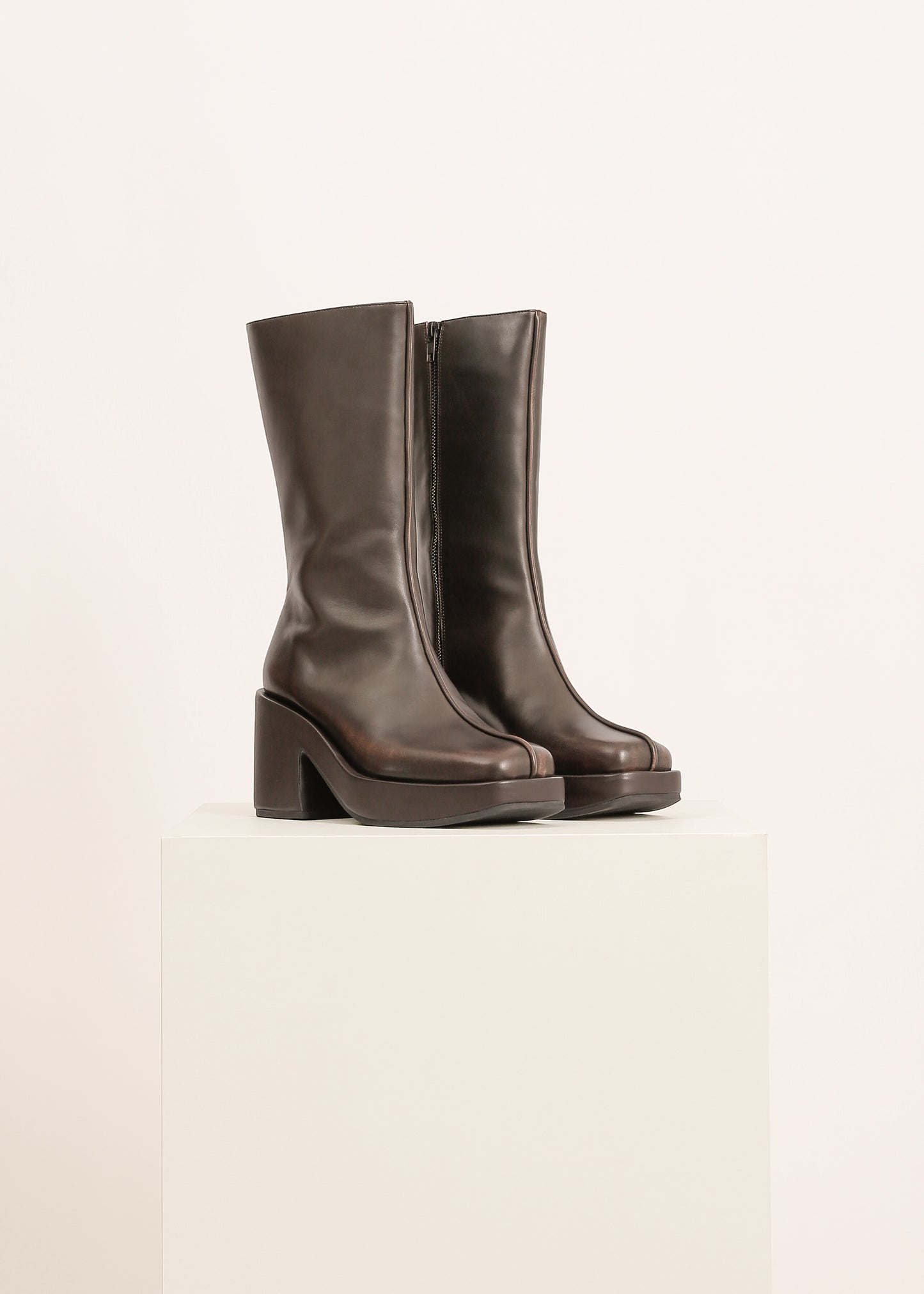 W24 | DERNA BOOT / BROWN-TAN