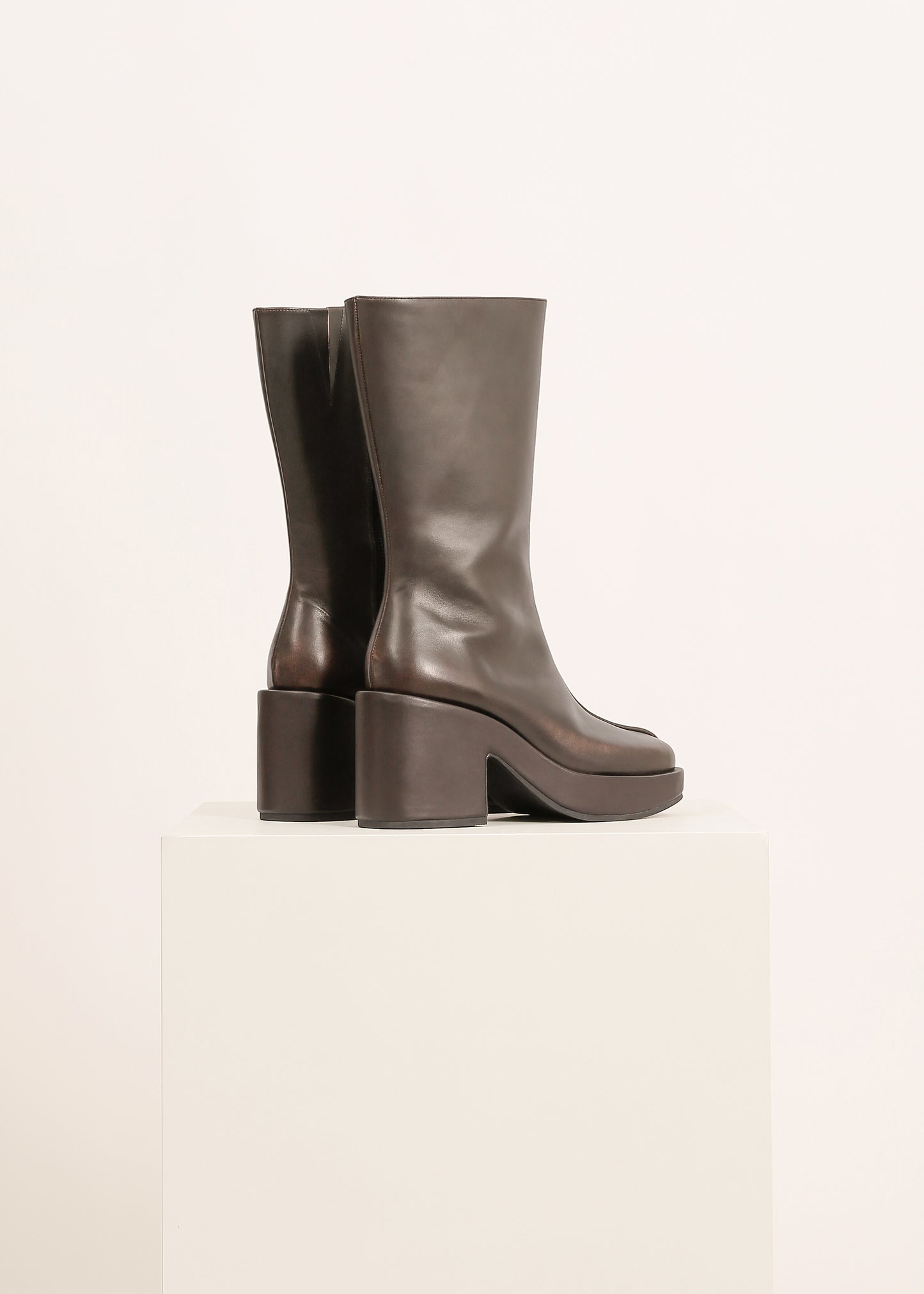 W24 | DERNA BOOT / BROWN-TAN