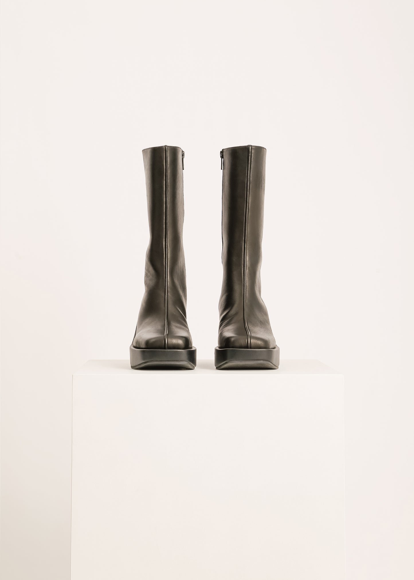 W24 | DERNA BOOT / BLACK