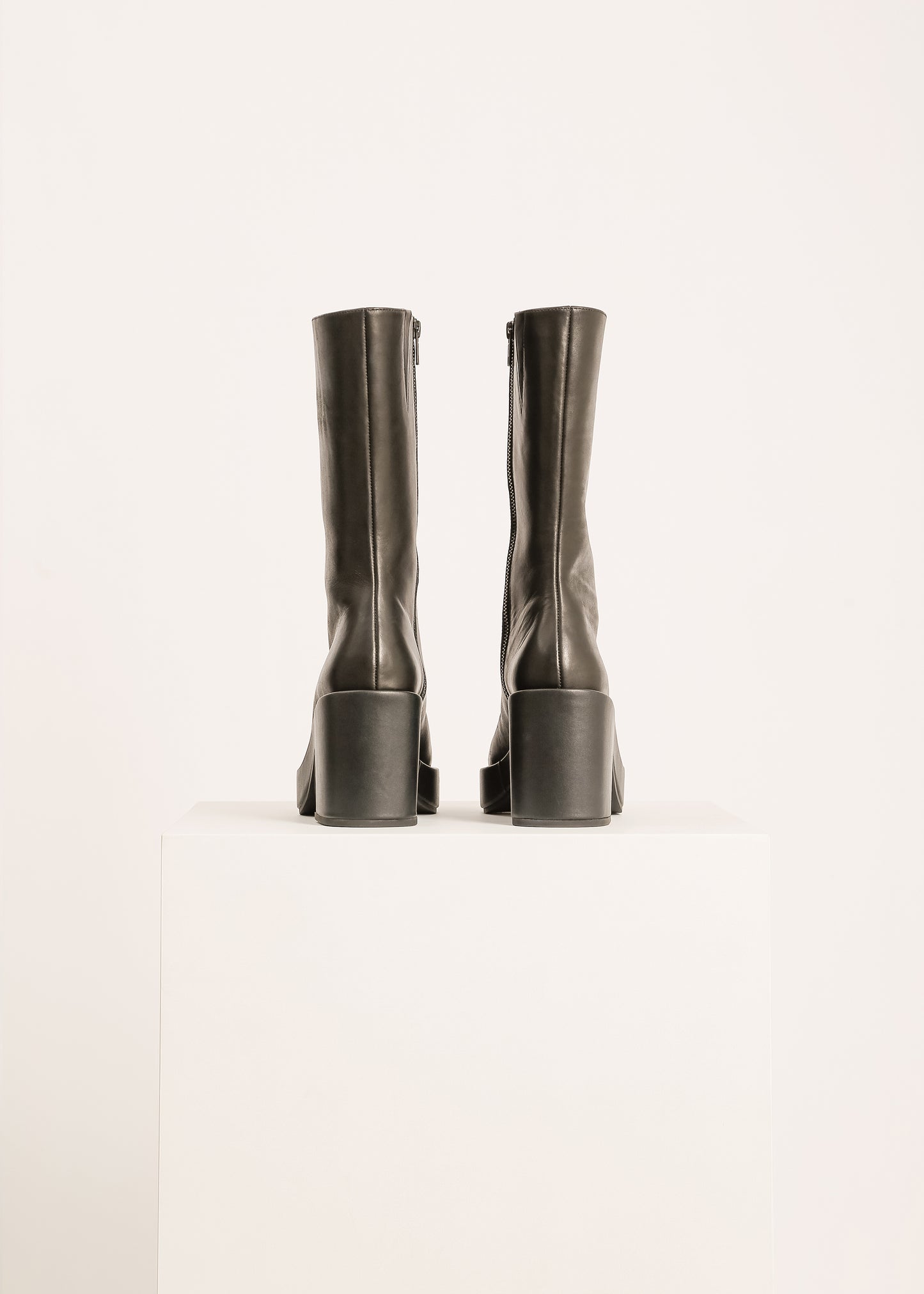 W24 | DERNA BOOT / BLACK