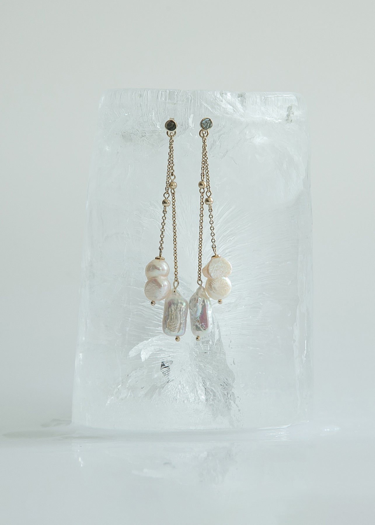 PEARL DROP EARRING / GOLD