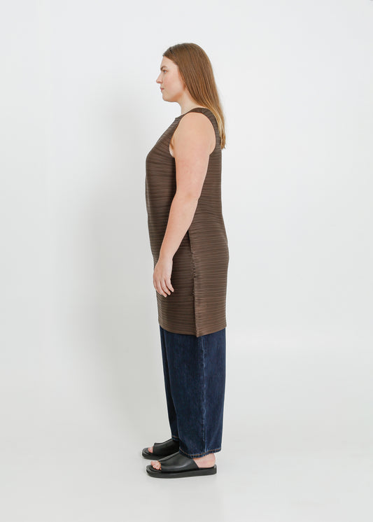 RICKI PLEAT DRESS / CHOCOLATE