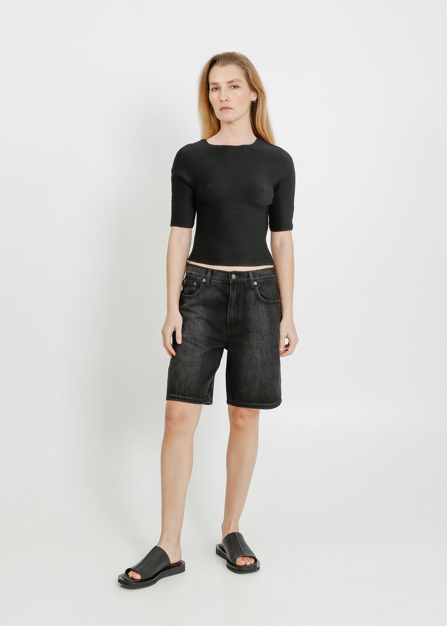 CARSON DENIM SHORT / BLACK