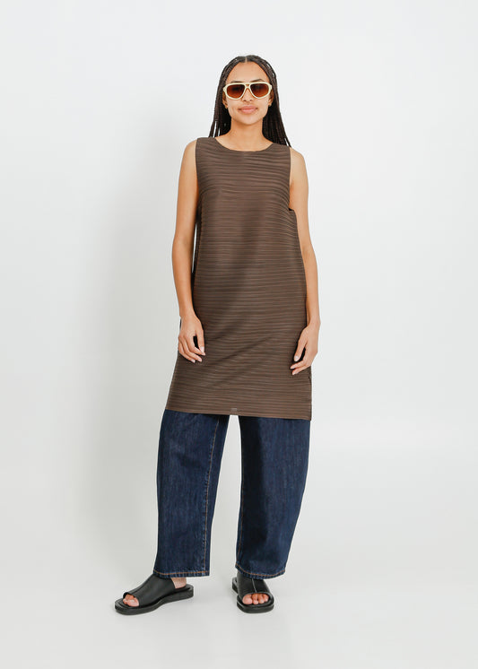 RICKI PLEAT DRESS / CHOCOLATE