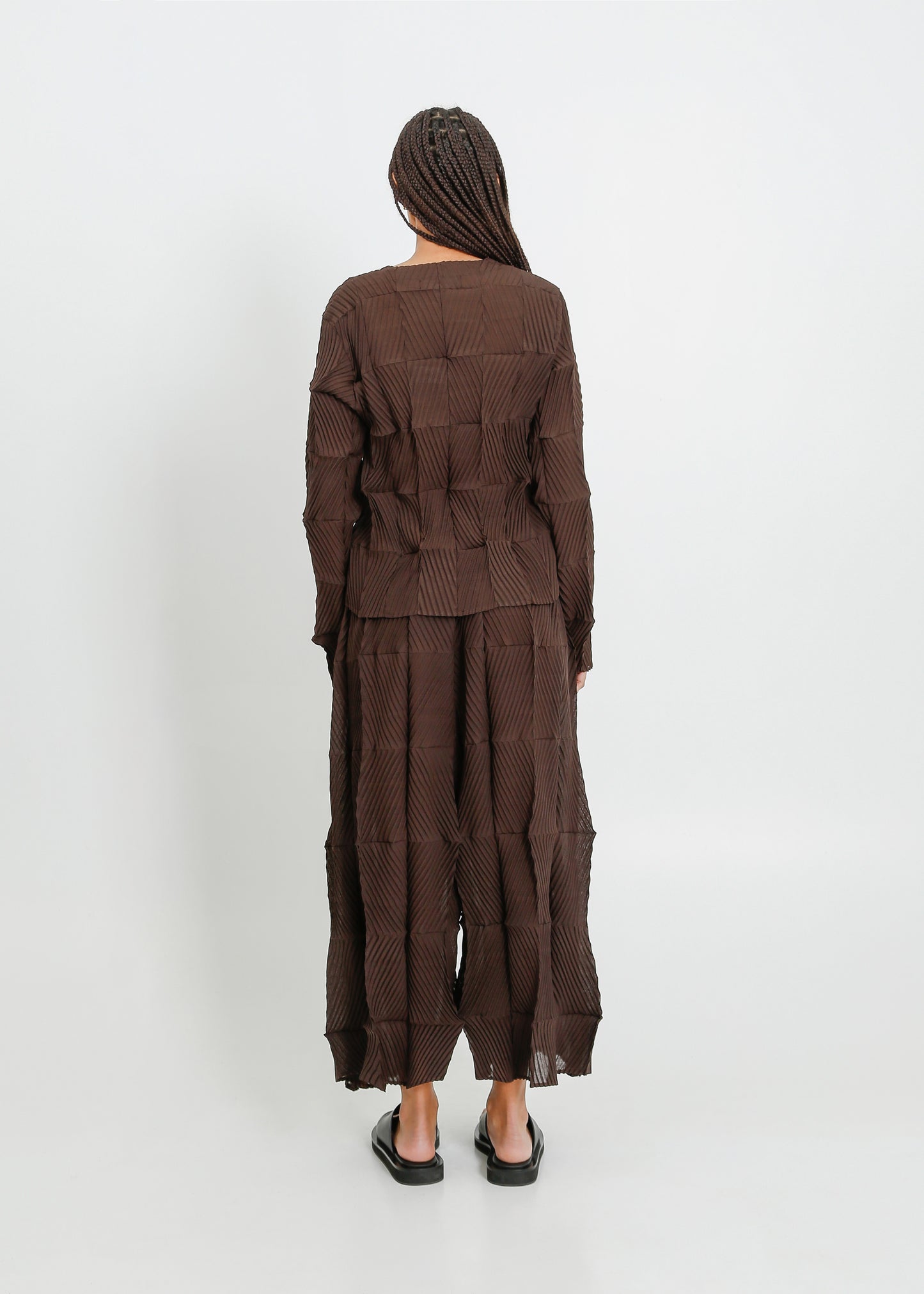 IRA PLEAT CARDI / CHOCOLATE