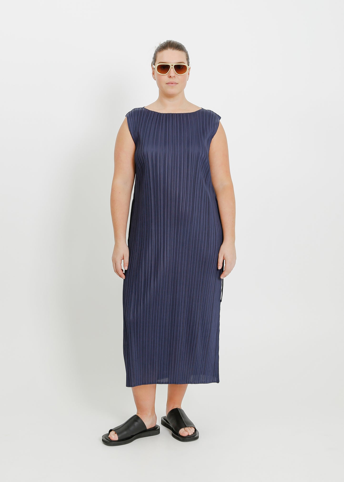 REAH PLEAT DRESS  / NAVY