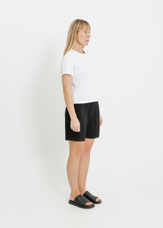 LUCKY PLEAT SHORT / BLACK