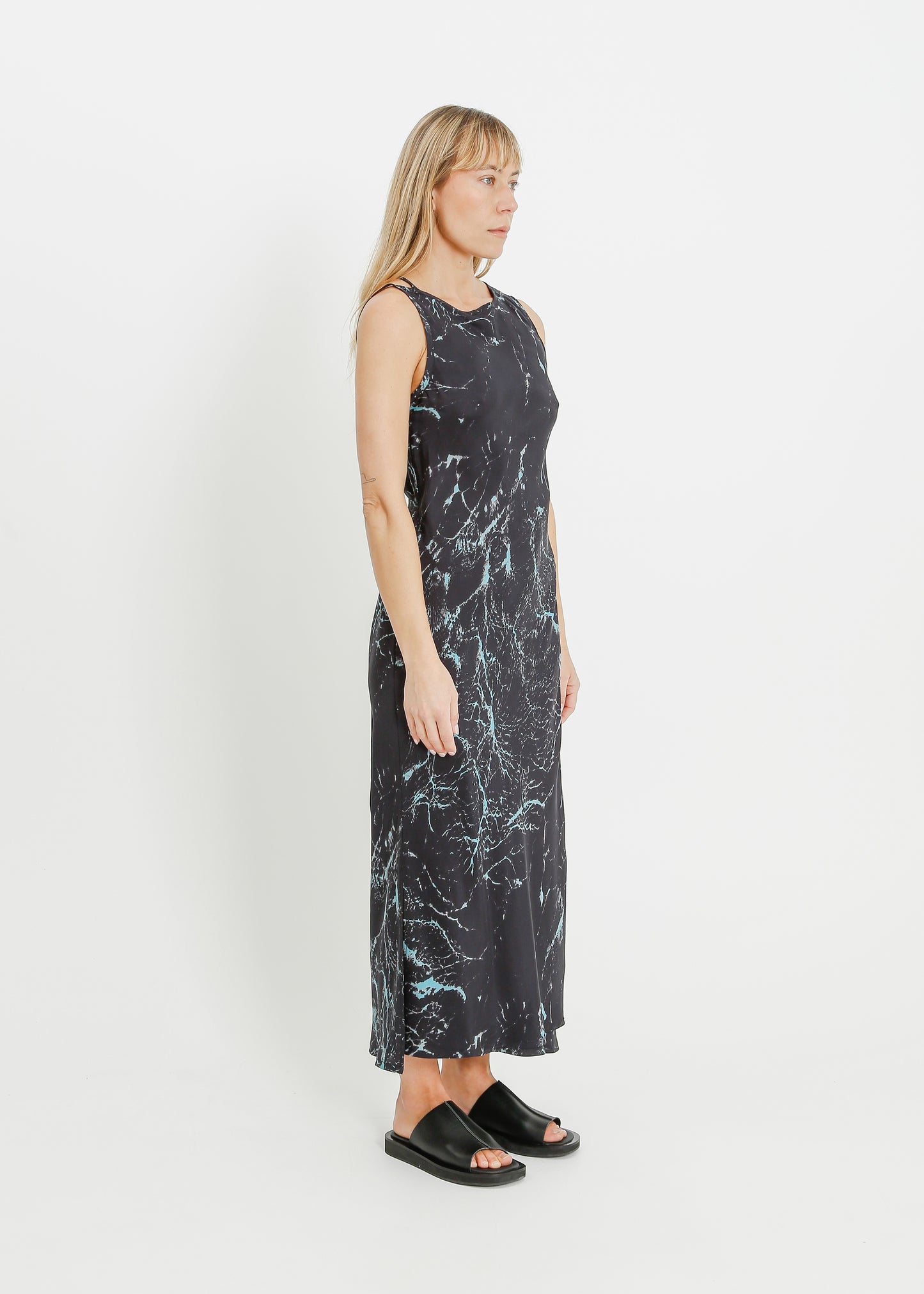 LAYNE DRESS / BLACK WATER