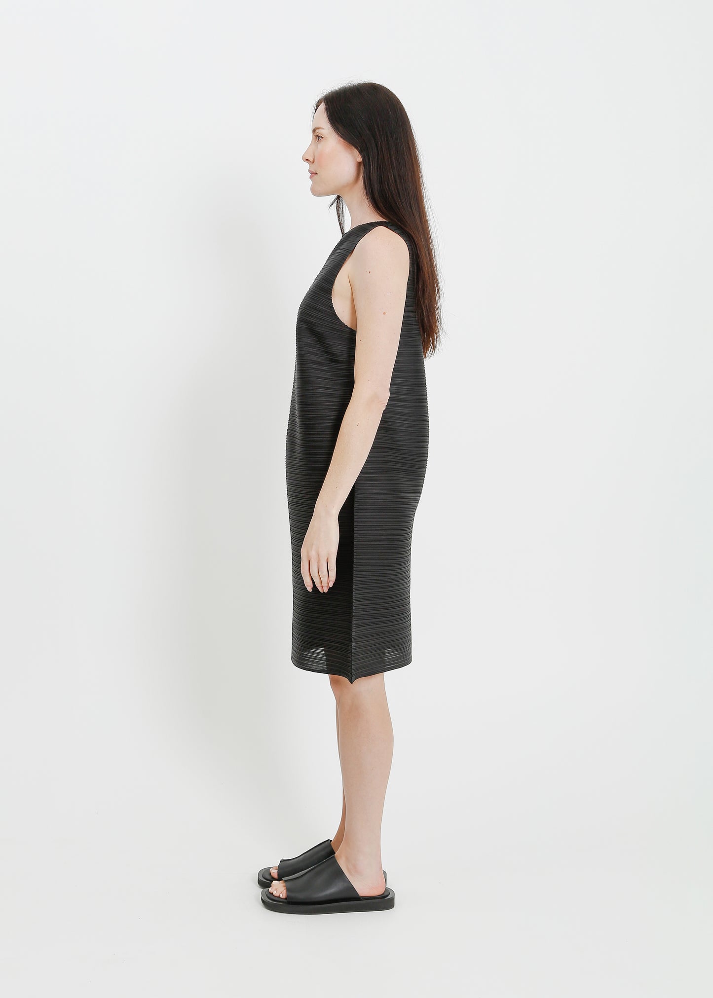 RICKI PLEAT DRESS / BLACK