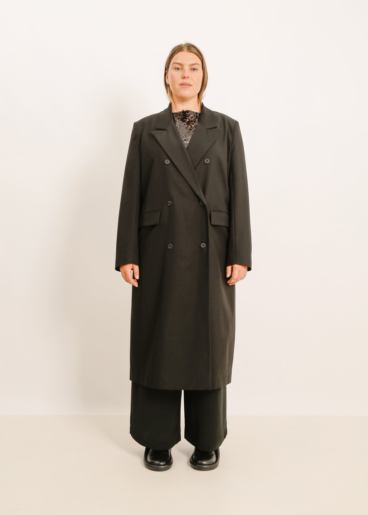 W24 | RIVER COAT / BLACK