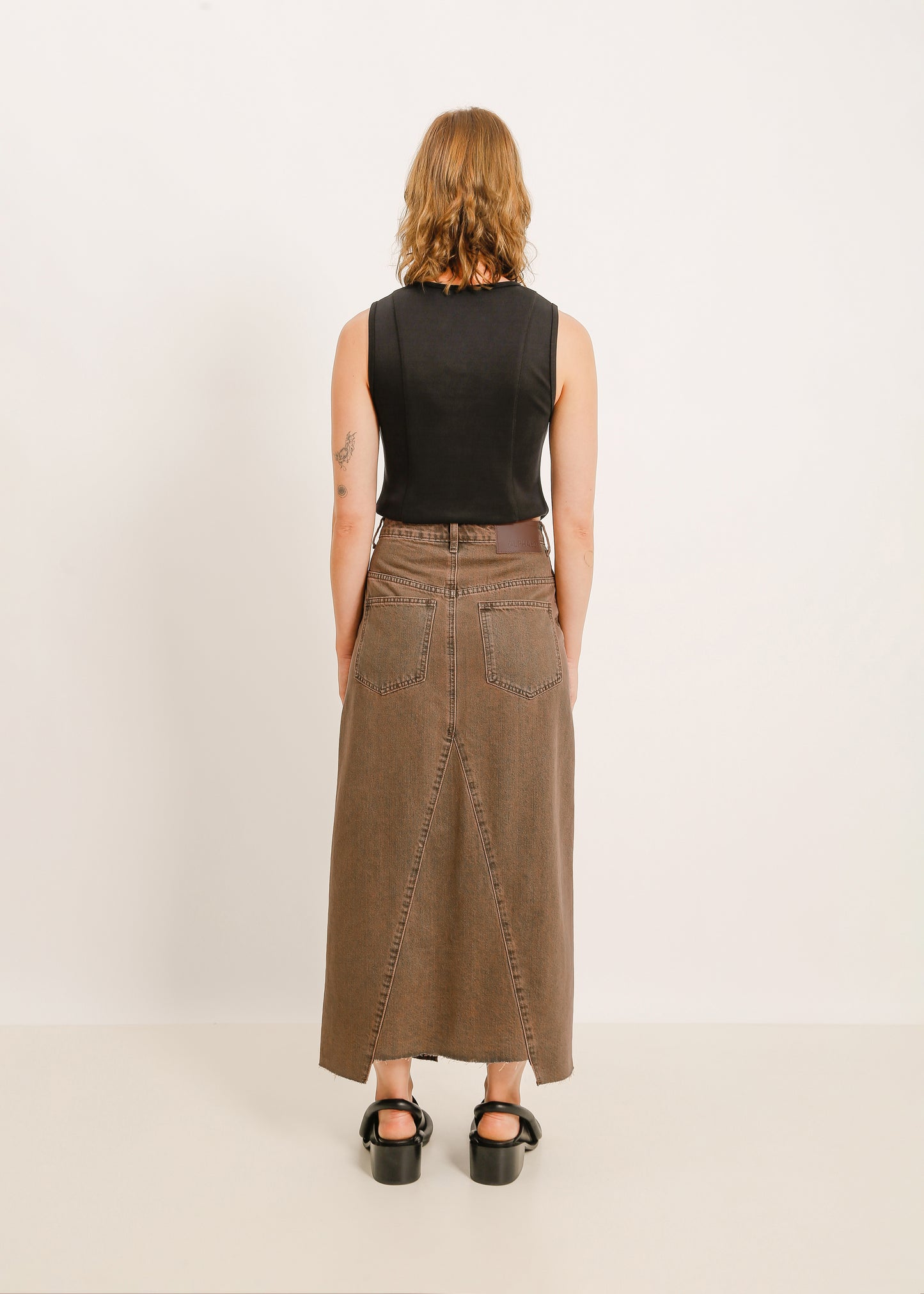 W24 | JETT DENIM SKIRT / MOCHA WASH