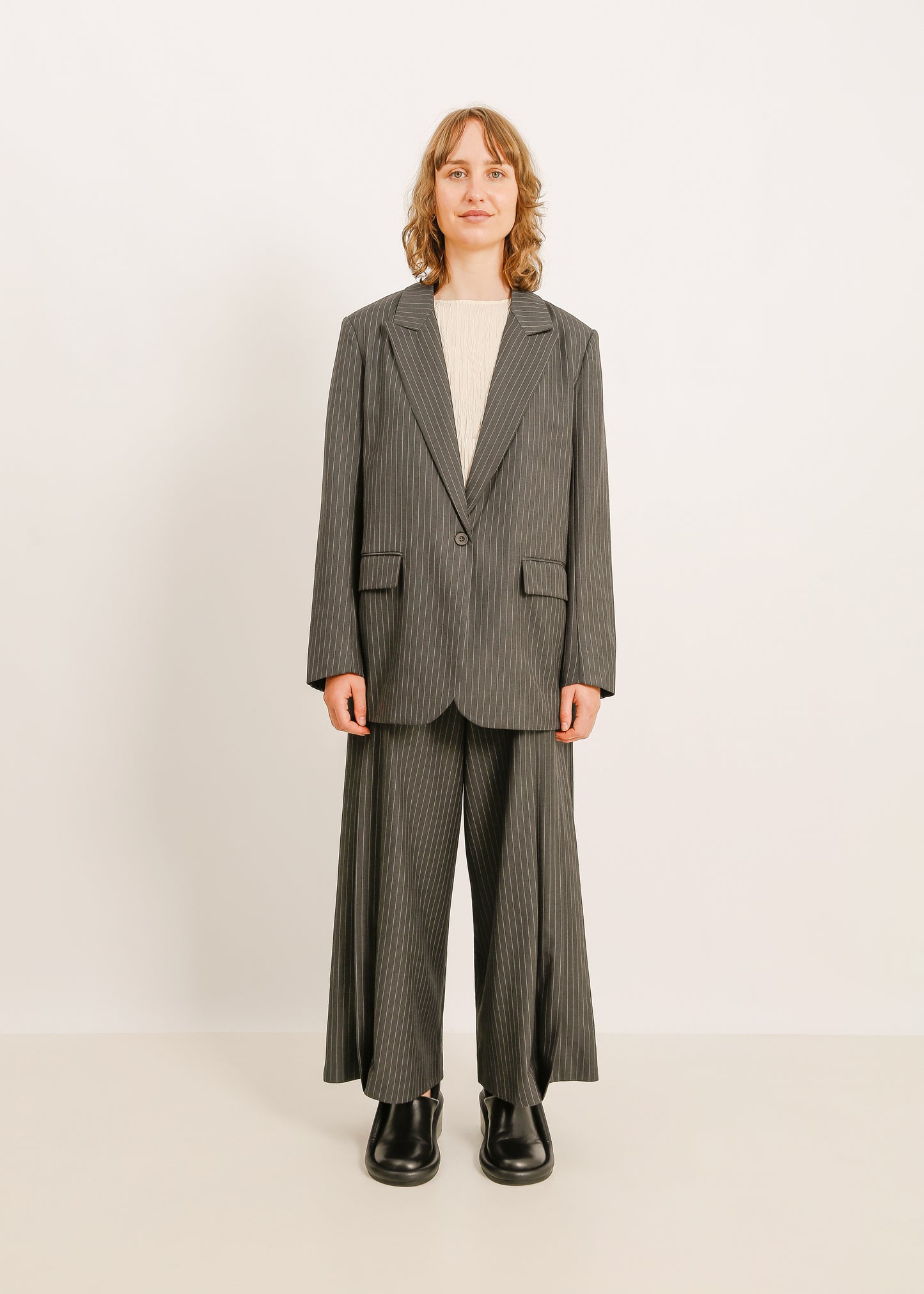 W24 | GERTRUDE PANT / CHARCOAL PINSTRIPE