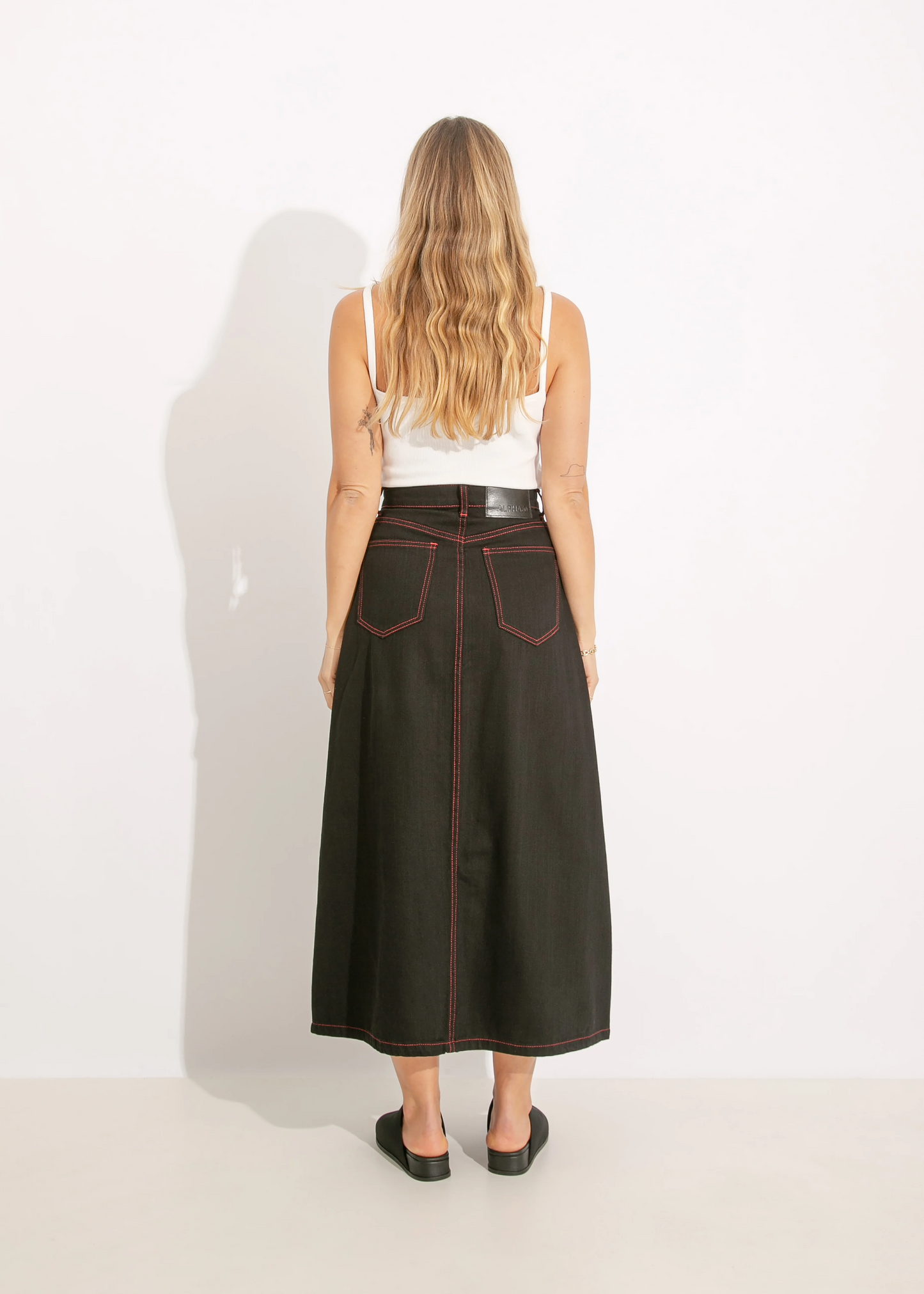 S24 | DEMI SKIRT / BLACK-ORANGE